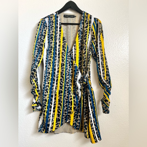 House of Harlow 1960 x REVOLVE Priscilla Dress in Yellow Leopard Stripe - Picture 2 of 9